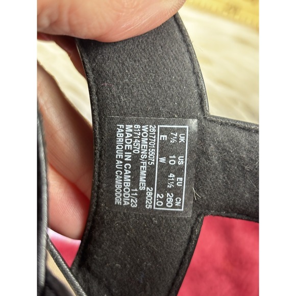 Clarks AmbyrLyn Sandal 10 Black Leather Block Heel Comfort Preppy Chic Shoe - Picture 7 of 8